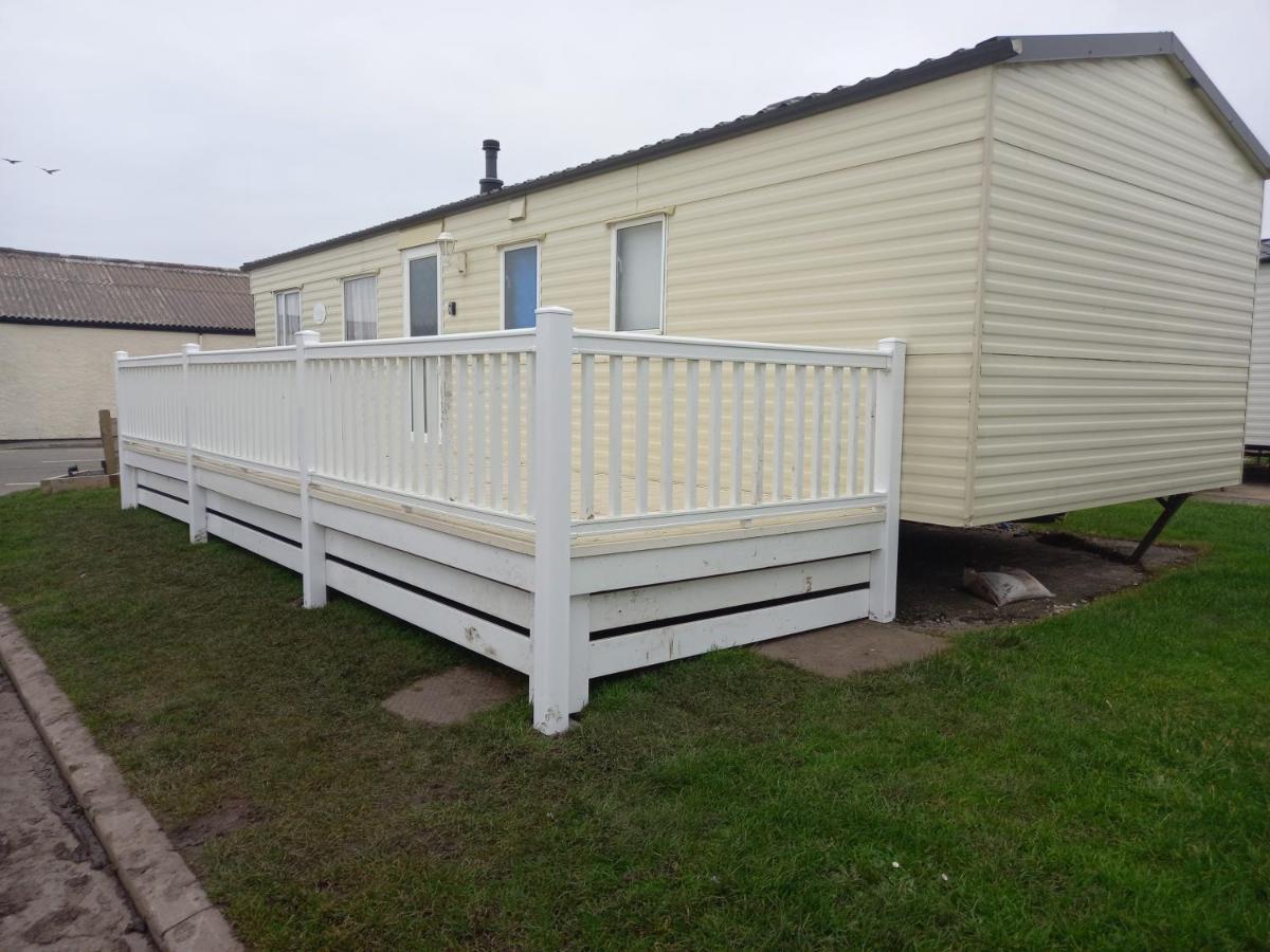 Holiday Home In Lyons Robin Hood Holiday Park Meliden Luaran gambar