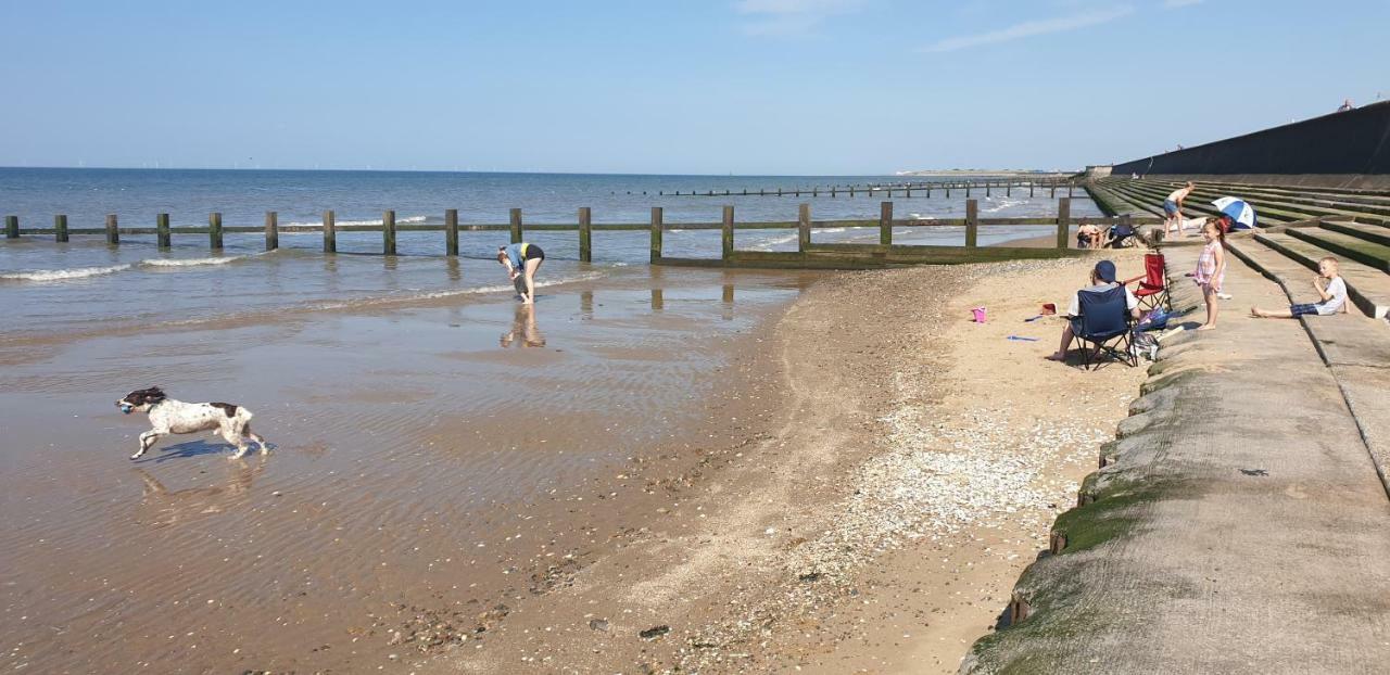 Holiday Home In Lyons Robin Hood Holiday Park Meliden Luaran gambar