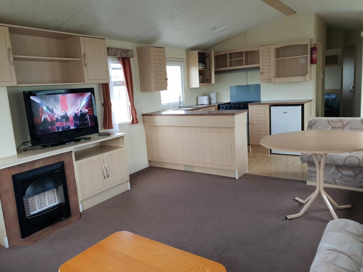 Holiday Home In Lyons Robin Hood Holiday Park Meliden Luaran gambar