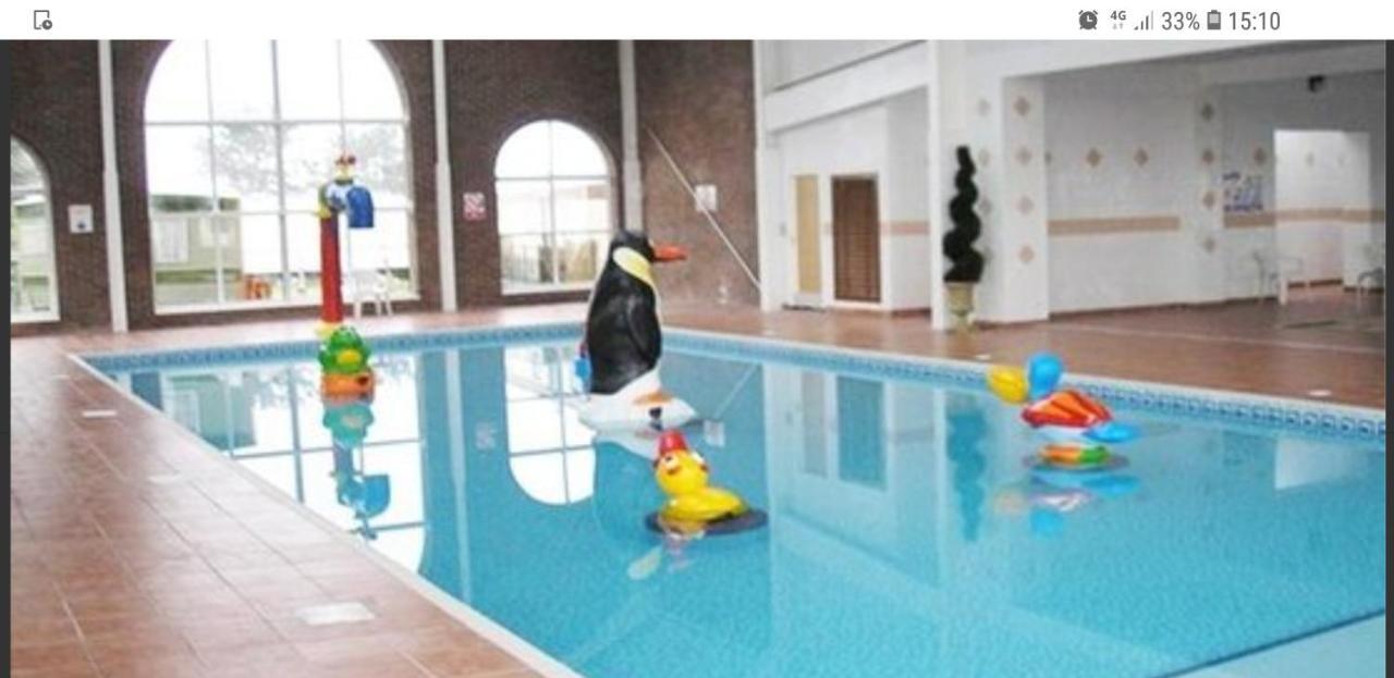 Holiday Home In Lyons Robin Hood Holiday Park Meliden Luaran gambar
